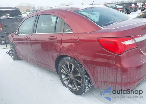 2013 Chrysler 200 Limited из США, поврежденный, VIN 1C3CCBCG9DN555521